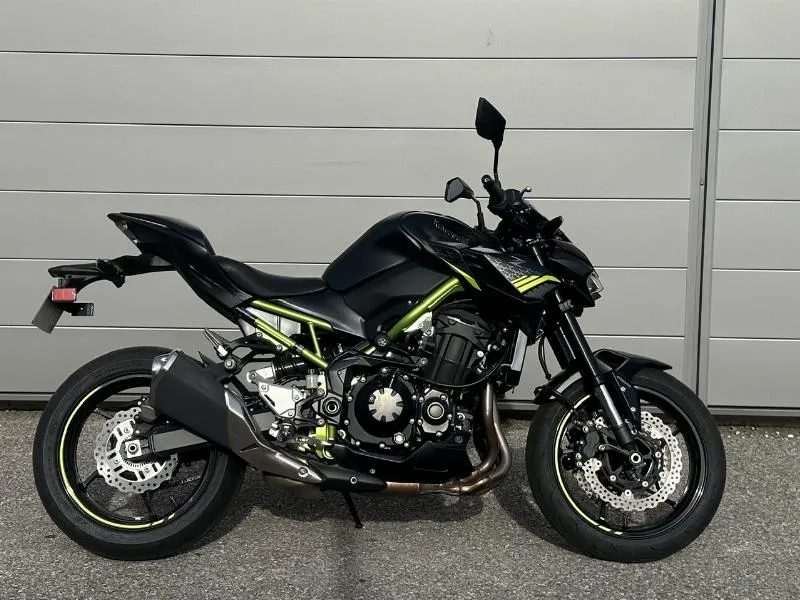 Z900