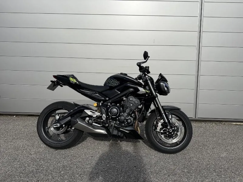 STREET TRIPLE 765 RS