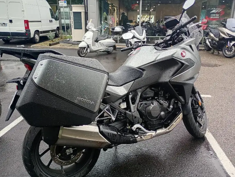 NT 1100