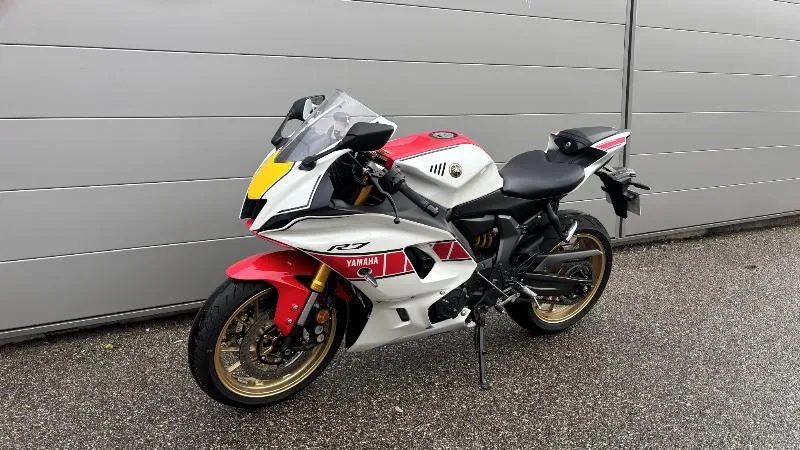 YZFR7 WORLD GP 60TH ANNIVERSARY