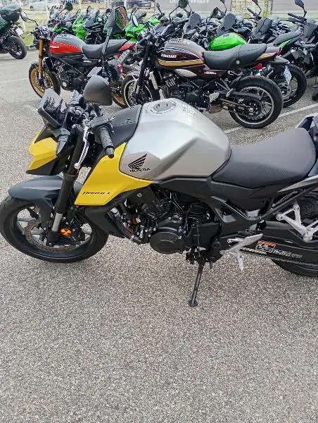 CB 750 HORNET