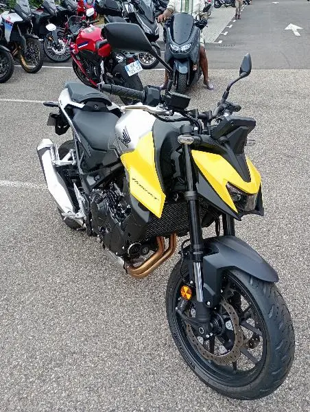 CB 750 HORNET