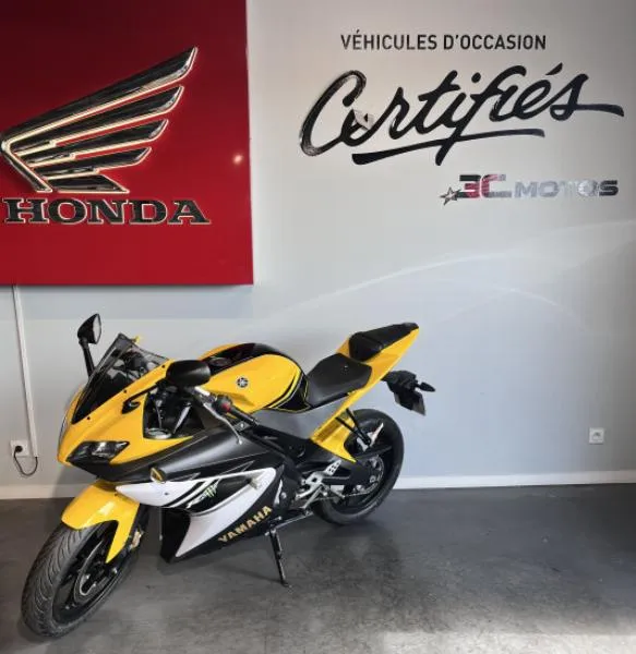 YZF R 125