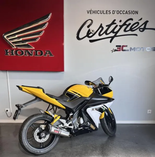 YZF R 125