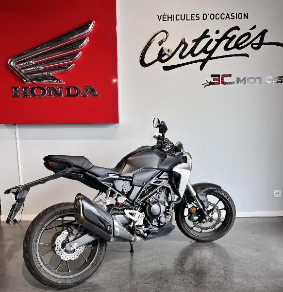 CB 300 R