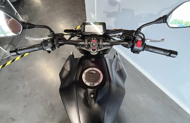 CB 300 R