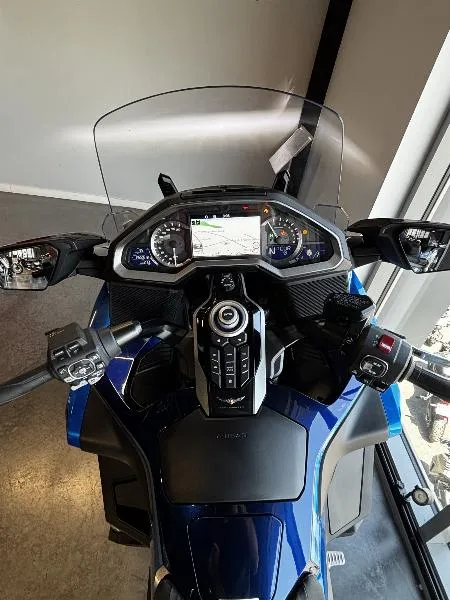 GL 1800 GOLDWING TOURING DCT