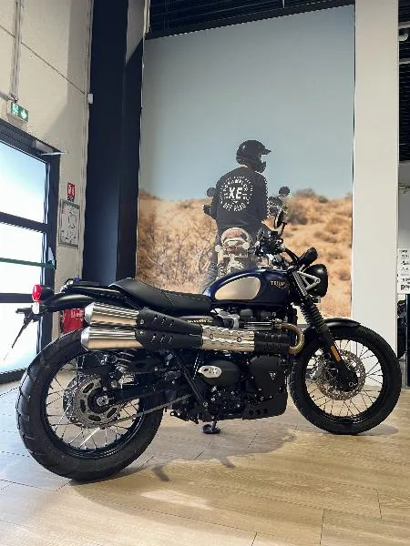 SCRAMBLER 900