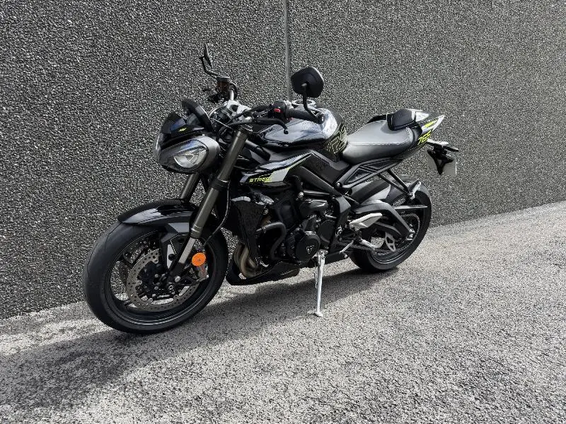 STREET TRIPLE 765 RS