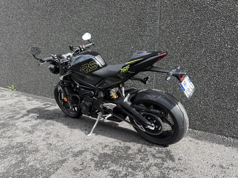 STREET TRIPLE 765 RS