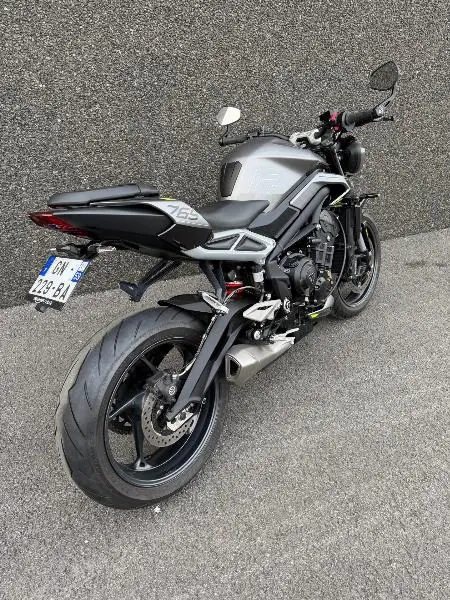 STREET TRIPLE 765 R