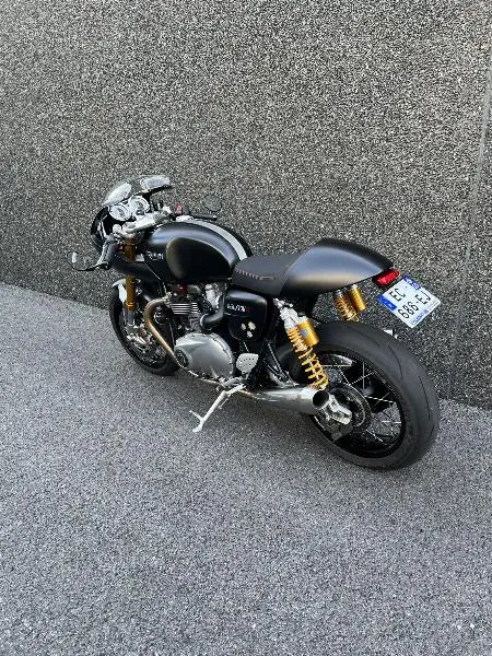 THRUXTON 1200 R