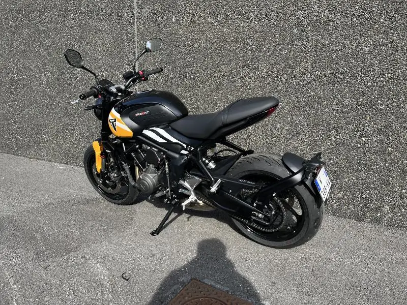 TRIDENT 660