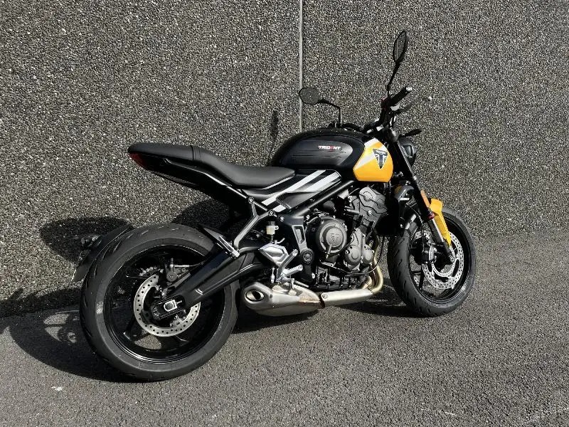 TRIDENT 660