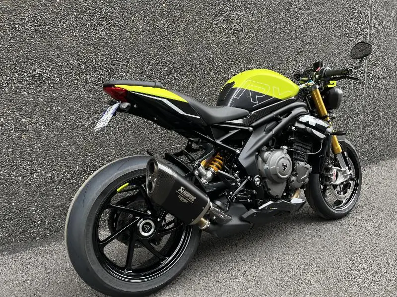 Speed Triple 1200 RX