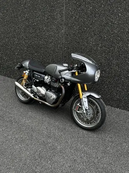THRUXTON 1200 R