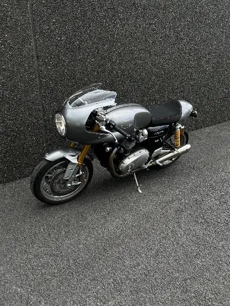 THRUXTON 1200 R