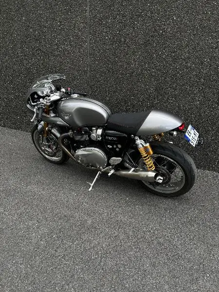 THRUXTON 1200 R