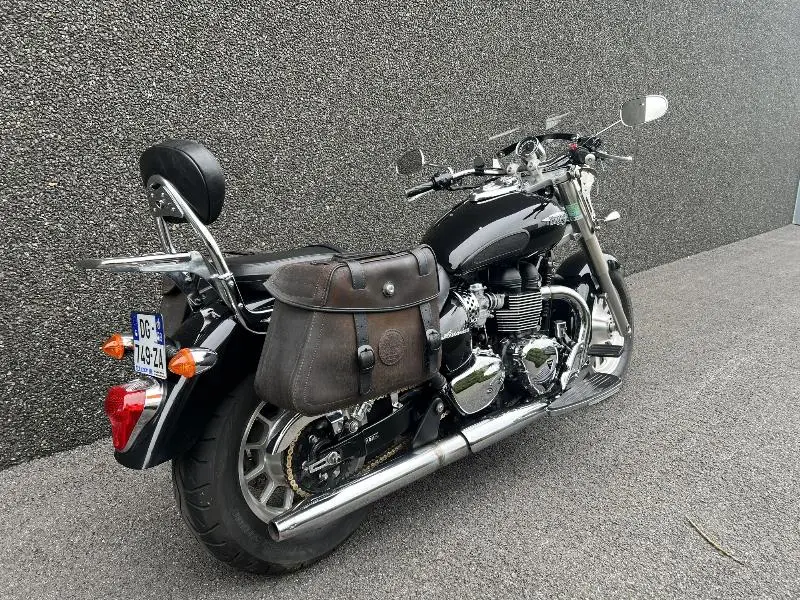 BONNEVILLE AMERICA 865
