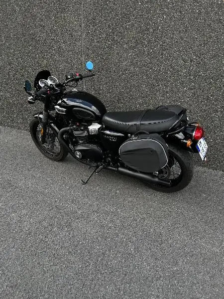 Bonneville T100