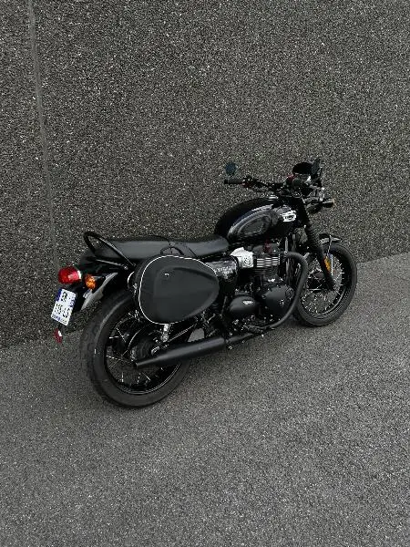 Bonneville T100