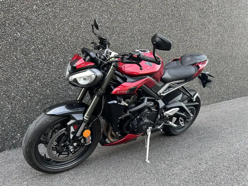 STREET TRIPLE 765 RS