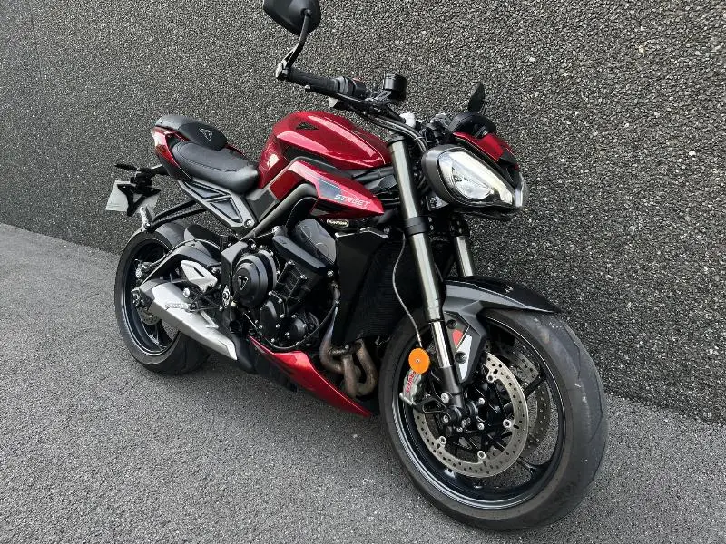 STREET TRIPLE 765 RS