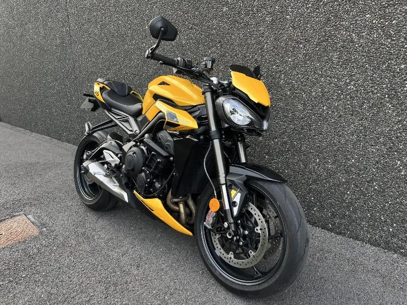 STREET TRIPLE 765 RS