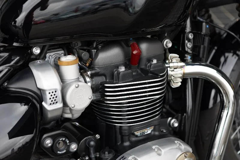 BONNEVILLE SPEEDMASTER 1200