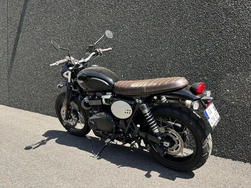 STREET SCRAMBLER 900