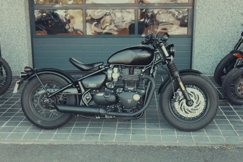 Bonneville Bobber 1200