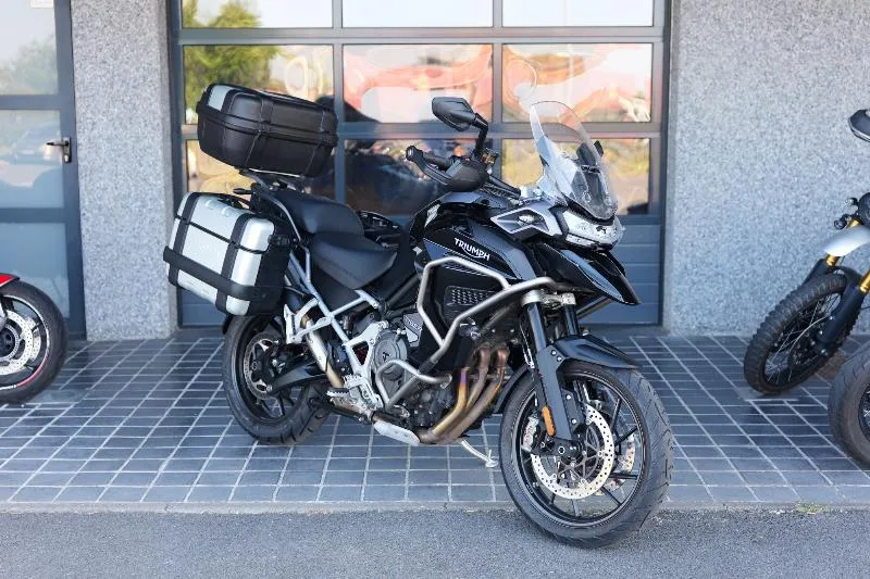 TIGER 1200 GT EXPLORER