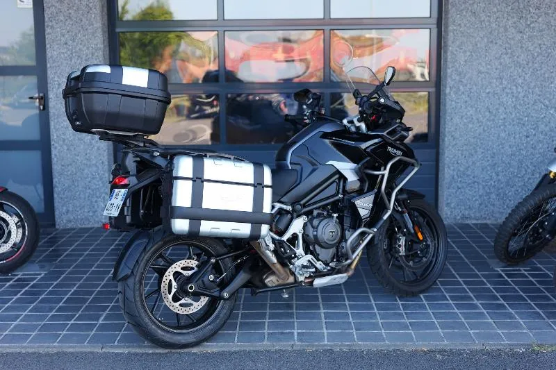 TIGER 1200 GT EXPLORER