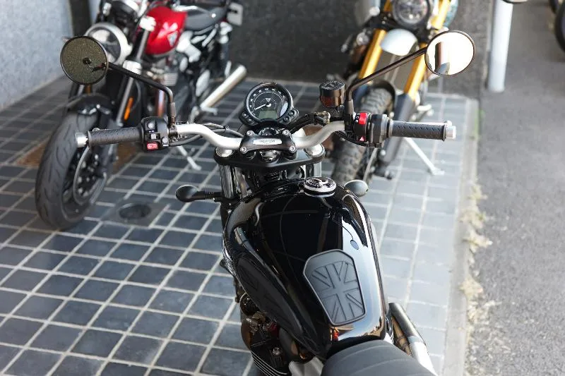 SCRAMBLER 900