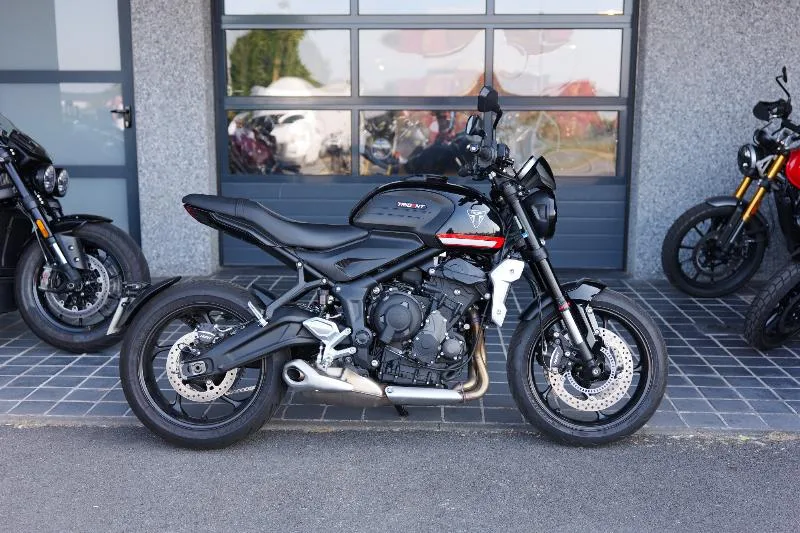 TRIDENT 660