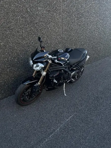 SPEED TRIPLE 1050