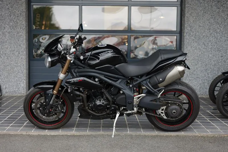 SPEED TRIPLE 1050