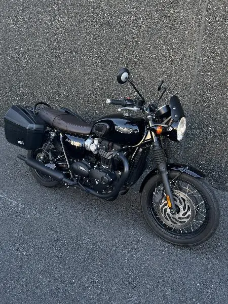 Bonneville T120 Black 2020