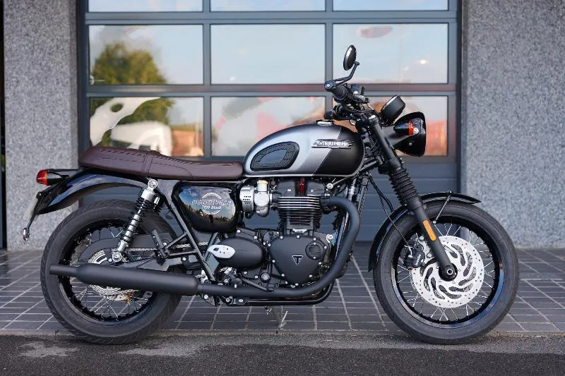 Bonneville T120 Black