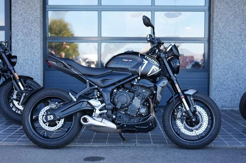 TRIDENT 660