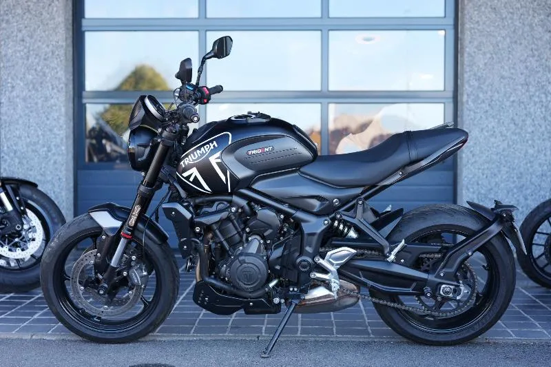 TRIDENT 660