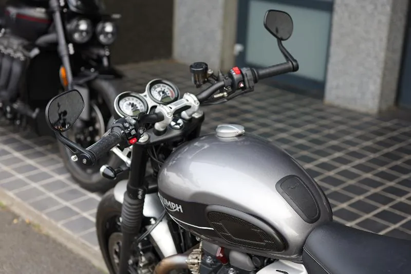 SPEED TWIN 1200