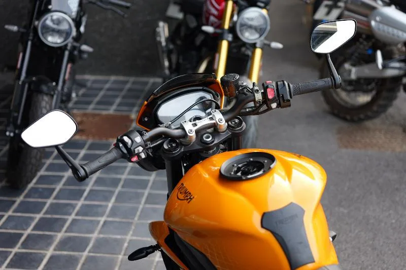 STREET TRIPLE 765 RS