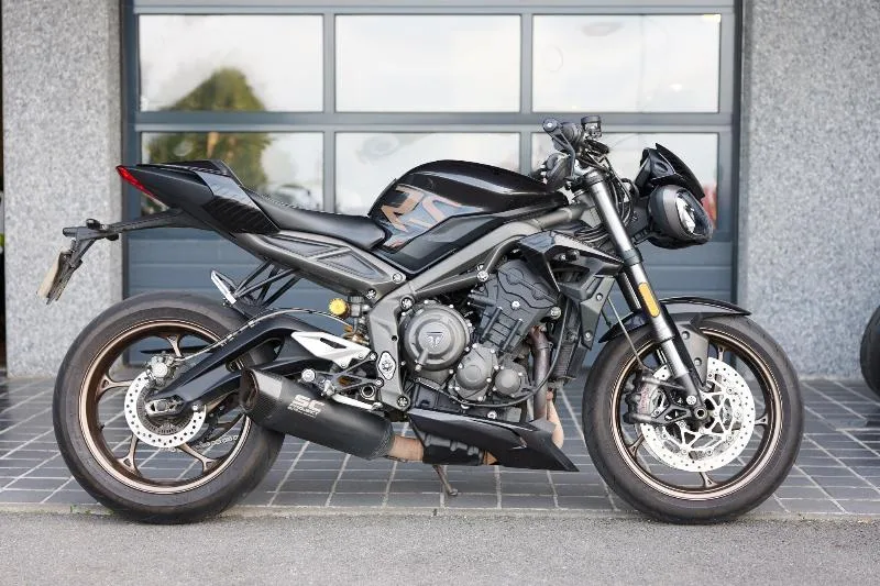 STREET TRIPLE 765 RS