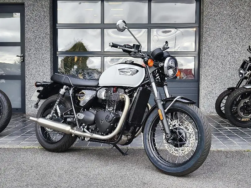 Bonneville T100