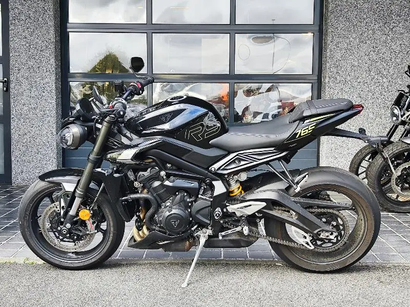 STREET TRIPLE 765 RS
