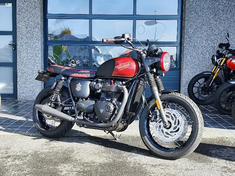 Bonneville T120 Black