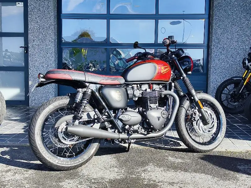 Bonneville T120 Black