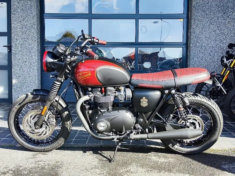Bonneville T120 Black