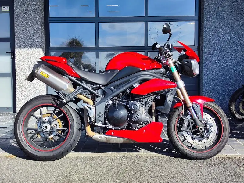 SPEED TRIPLE 1050